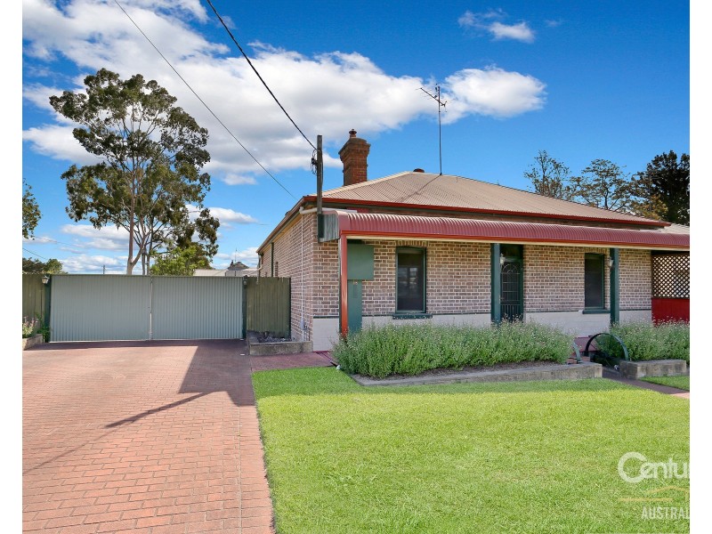 11 Oxford St, Riverstone NSW 2765