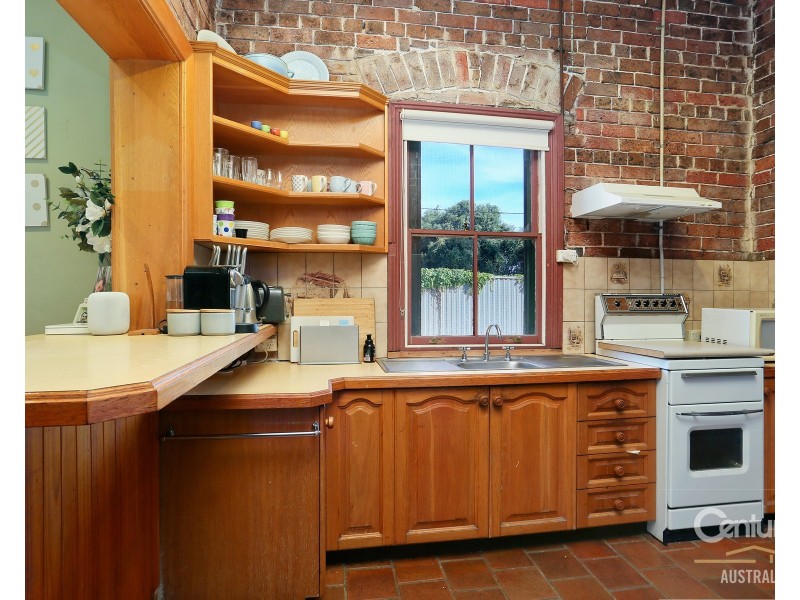 11 Oxford St, Riverstone NSW 2765