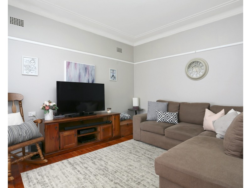 20 Robinson street, Riverstone NSW 2765