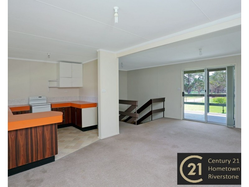 35 Broos rd, Oakville NSW 2765