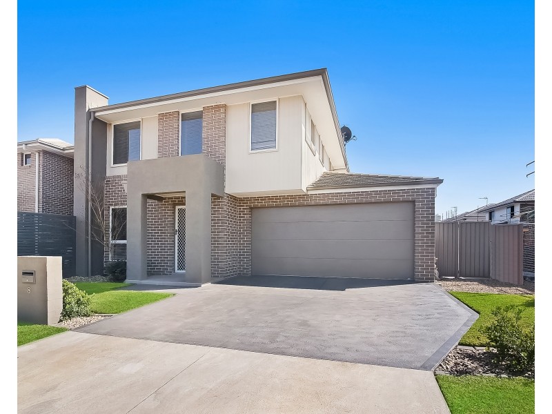 8 Riverbrae Avenue, Riverstone NSW 2765