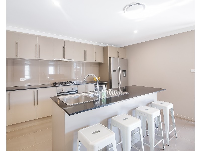 8 Riverbrae Avenue, Riverstone NSW 2765