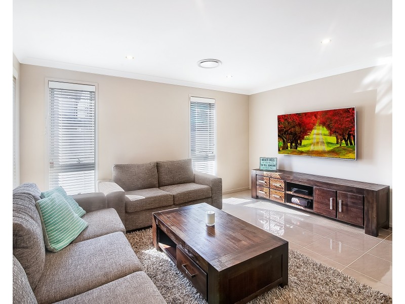 8 Riverbrae Avenue, Riverstone NSW 2765