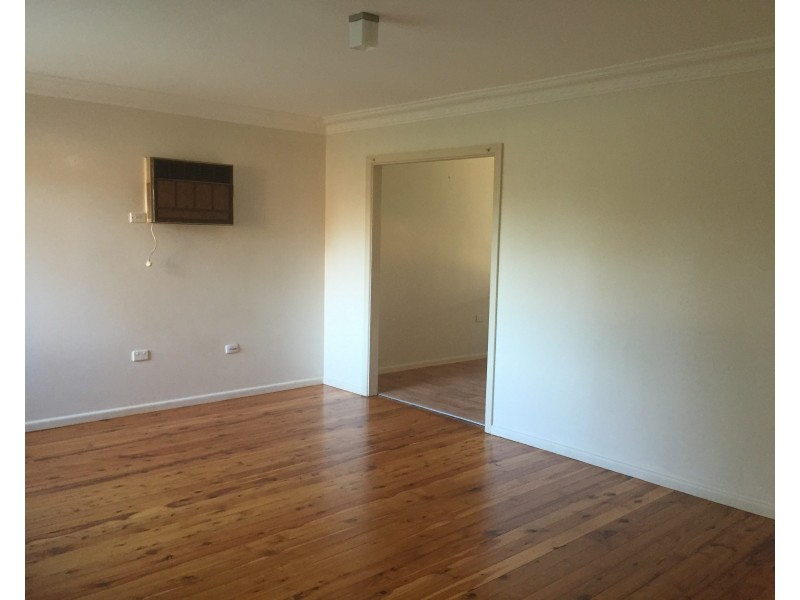 33 Gladstone Parade, Riverstone NSW 2765