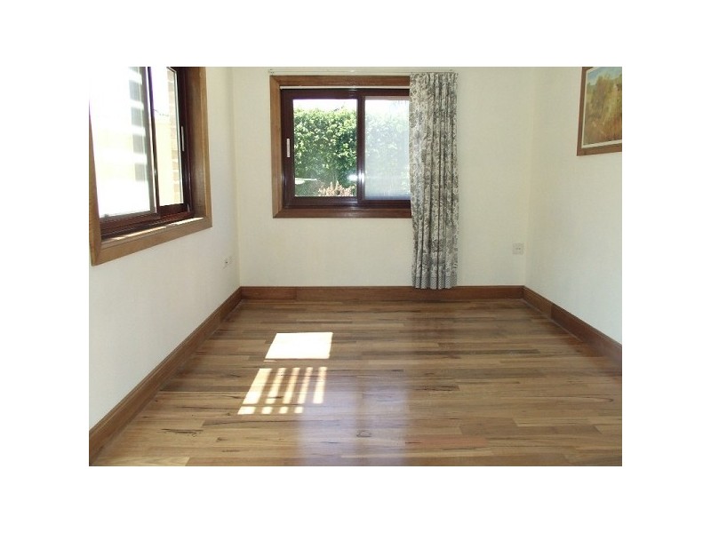 255a Eastern Valley Way, Middle Cove NSW 2068