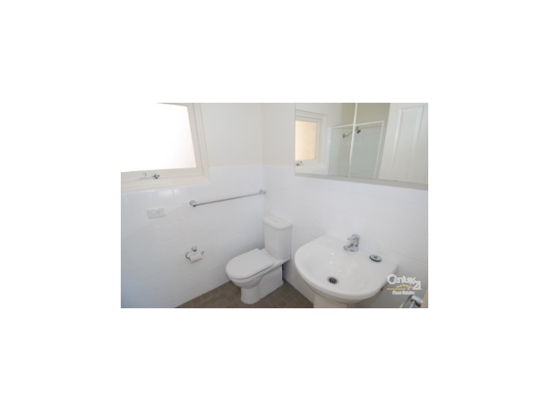 13/4 Landenburg Place, Greenwich NSW 2065