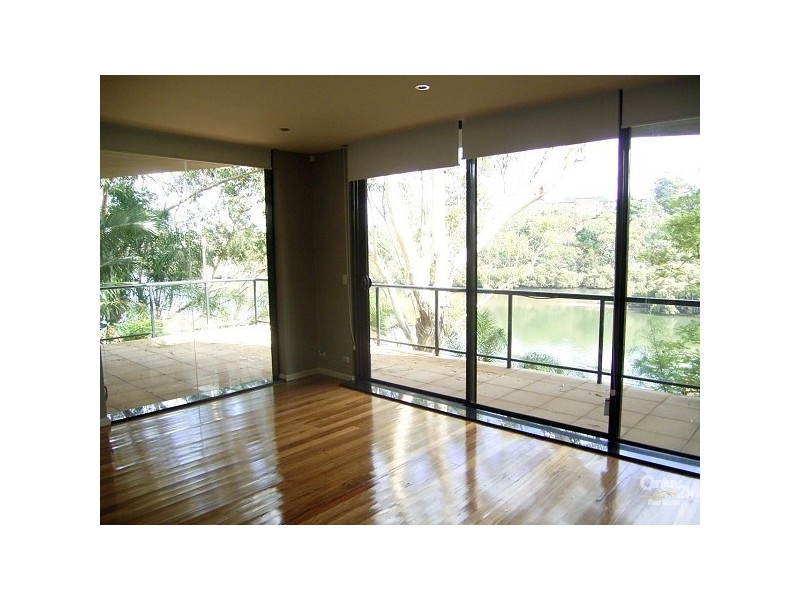 2/351a Burns Bay Road, Lane Cove NSW 2066