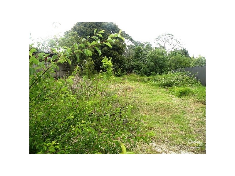 8 Oaklands Road, Hazelbrook NSW 2779