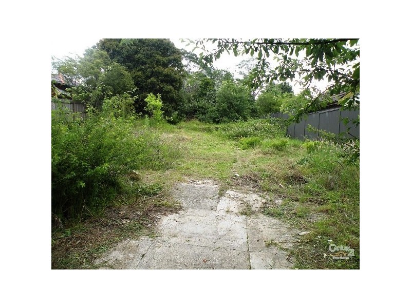 8 Oaklands Road, Hazelbrook NSW 2779