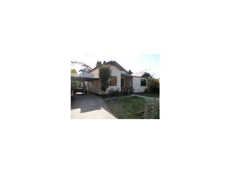 4 Oaklands Road, Hazelbrook NSW 2779