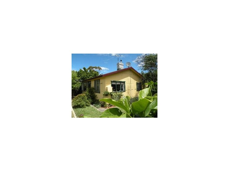 69 Railway Parade, Hazelbrook NSW 2779