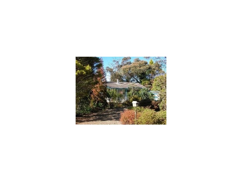 21 Farnham Avenue, Wentworth Falls NSW 2782