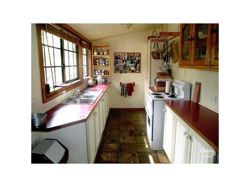 12 Ferguson Road, Hazelbrook NSW 2779