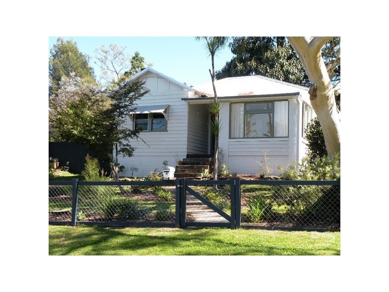 16 Benang Street, Lawson NSW 2783