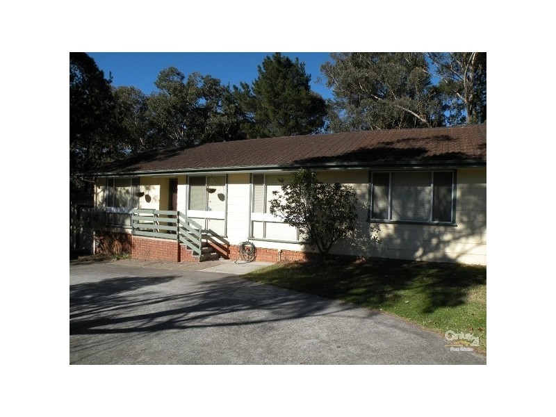 2 Hall Parade, Hazelbrook NSW 2779