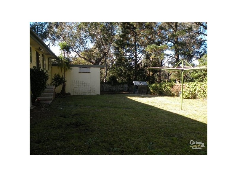 2 Hall Parade, Hazelbrook NSW 2779