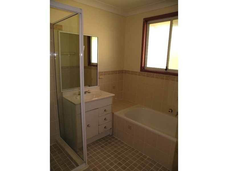 2 Hall Parade, Hazelbrook NSW 2779