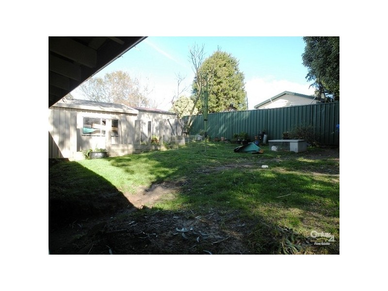 8 Lysiana Road, Woodford NSW 2778