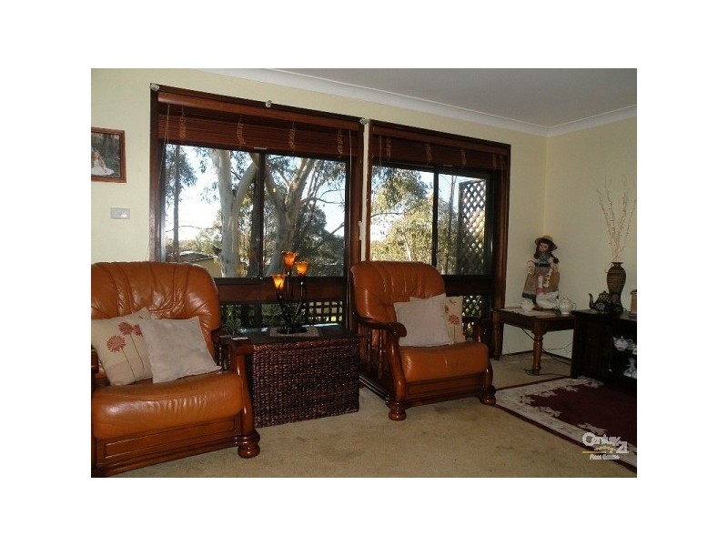 8 Lysiana Road, Woodford NSW 2778