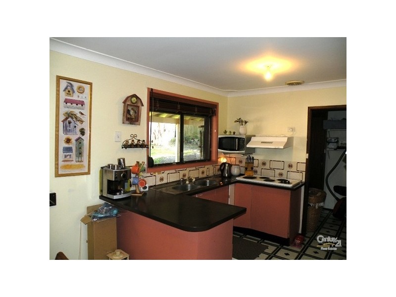 8 Lysiana Road, Woodford NSW 2778