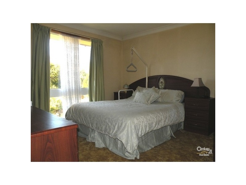 8 Hill Street, Wentworth Falls NSW 2782