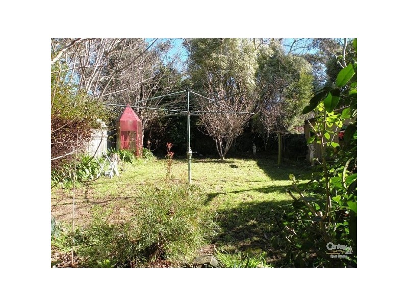 8 Hill Street, Wentworth Falls NSW 2782