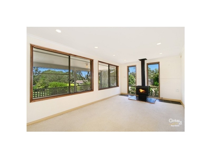 2 Miller Street, Wentworth Falls NSW 2782