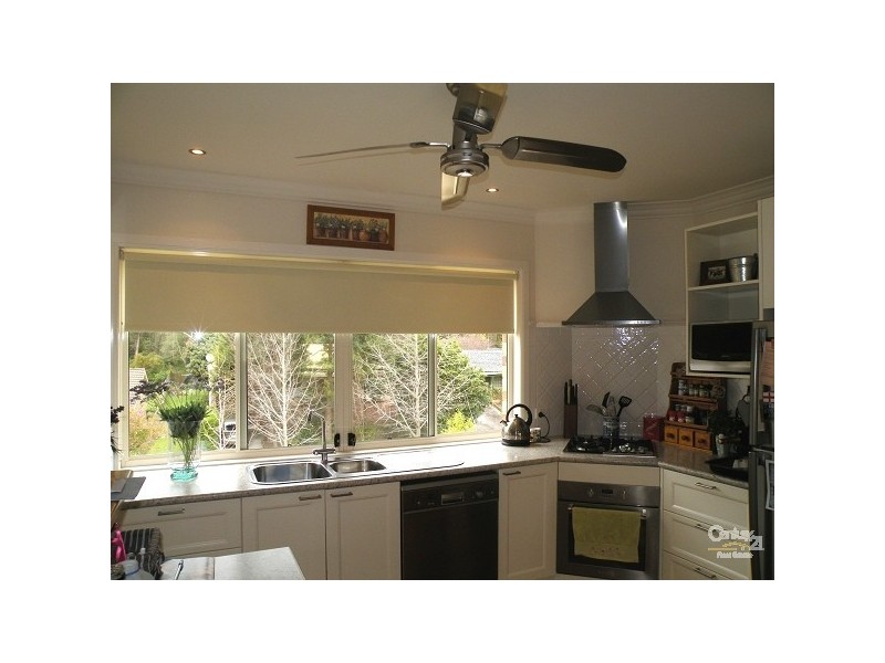 6 Scullin Court, Hazelbrook NSW 2779