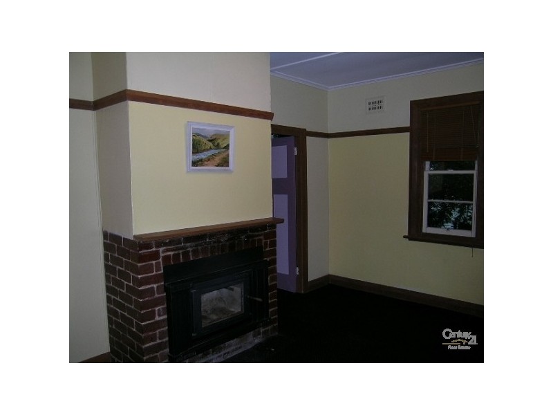 35 Railway Parade, Bullaburra NSW 2784