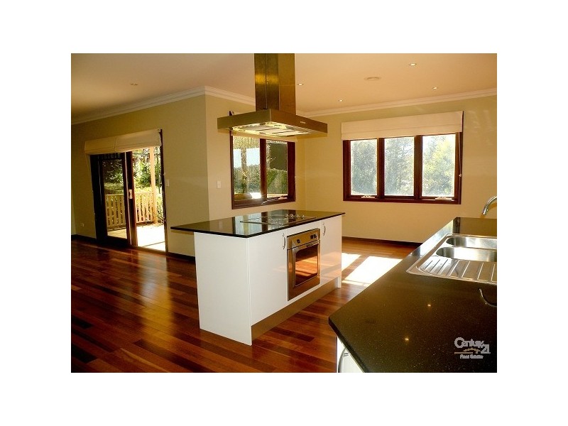 18 Cook Street, Leura NSW 2780