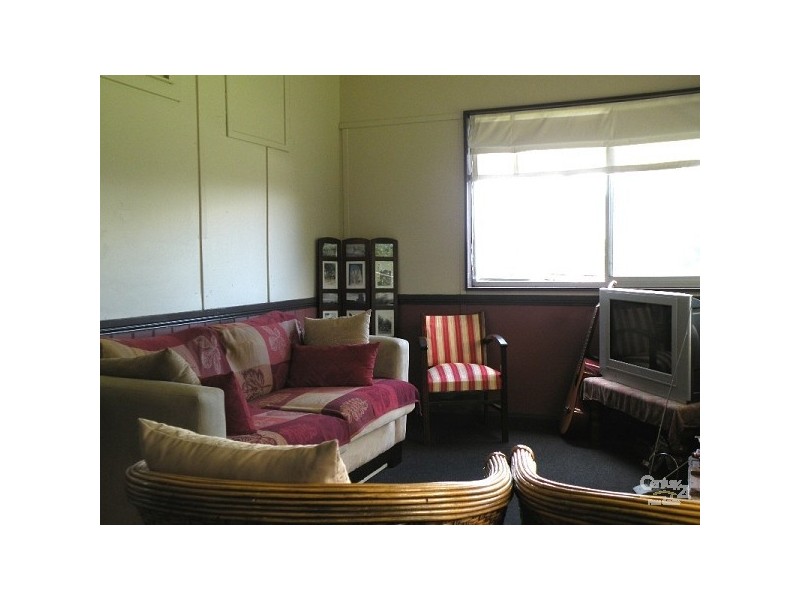 69 Railway Parade, Hazelbrook NSW 2779