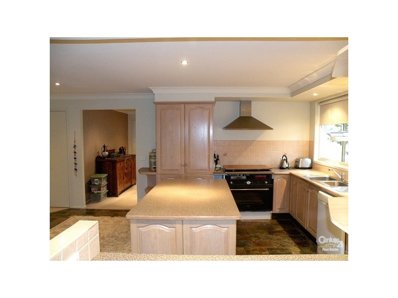 128 Hall Parade, Hazelbrook NSW 2779