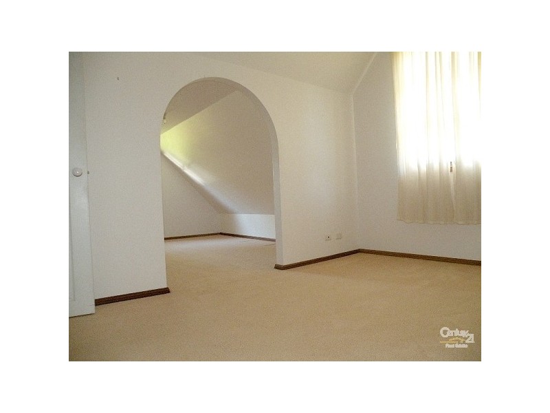 15 WIDEVIEW AVENUE, Woodford NSW 2778