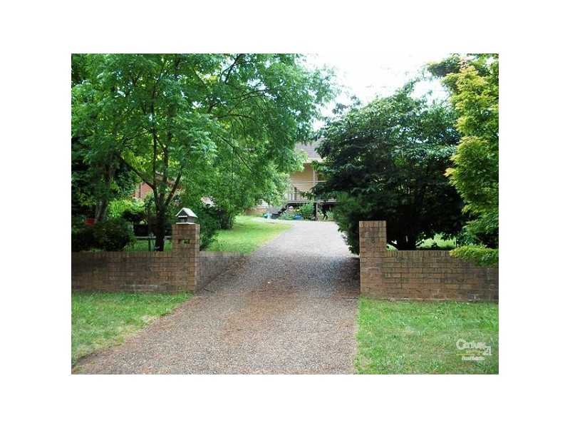 8 Page Avenue, Wentworth Falls NSW 2782