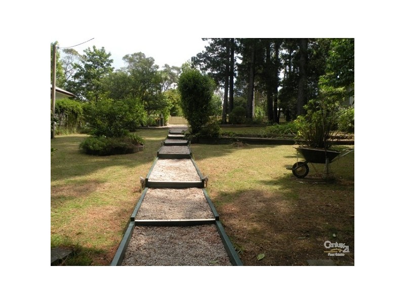 4 Genevieve Road, Bullaburra NSW 2784