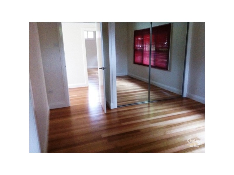 16 Taylor Road, Woodford NSW 2778