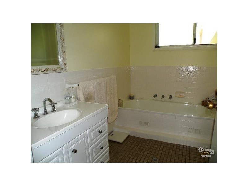 82 Talbot Road, Hazelbrook NSW 2779