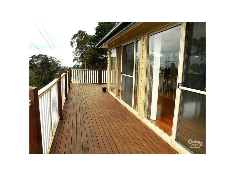 27 Oaklands Road, Hazelbrook NSW 2779