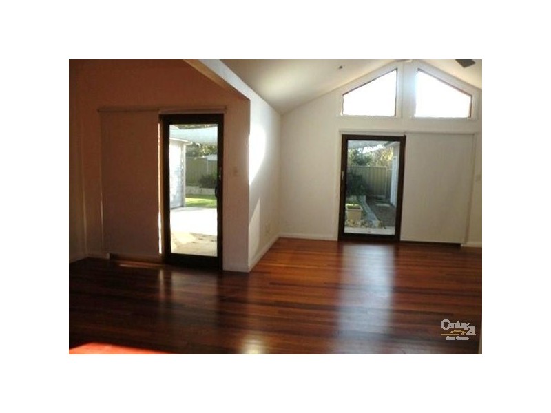 5 St Johns Road, Blaxland NSW 2774