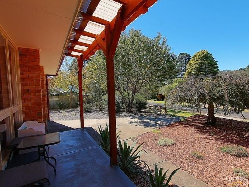3 Kitchener Avenue, Wentworth Falls NSW 2782