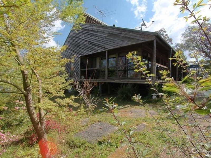 120 Valley Road, Hazelbrook NSW 2779