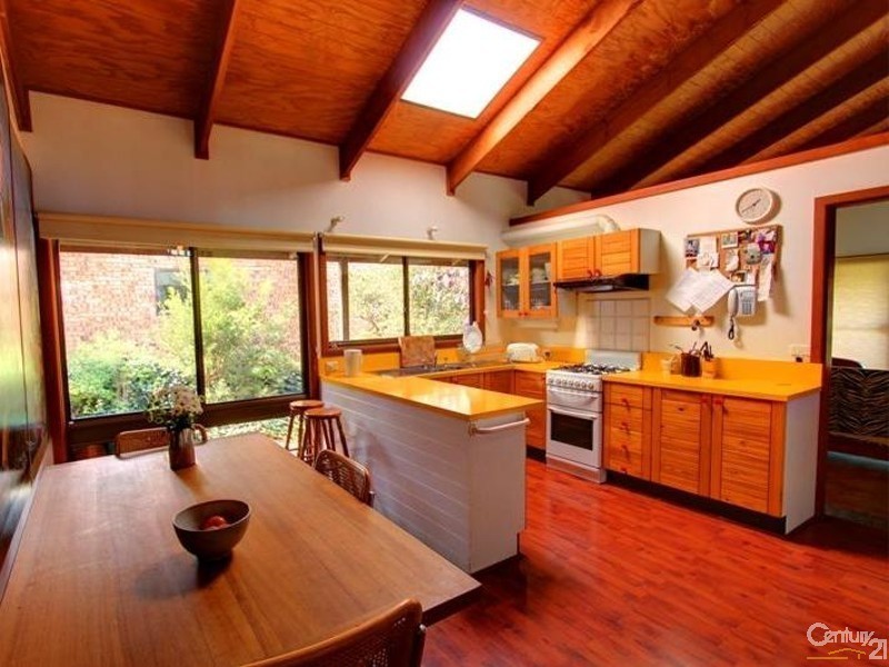 120 Valley Road, Hazelbrook NSW 2779