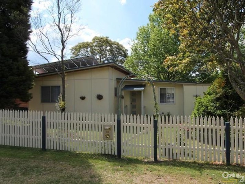 73 Railway Parade, Bullaburra NSW 2784