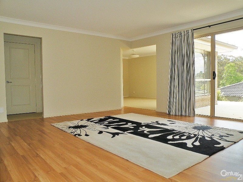 8 Caratel Avenue, Hazelbrook NSW 2779