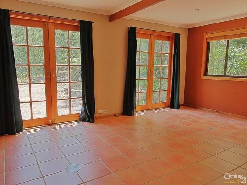 15 Park Road, Woodford NSW 2778