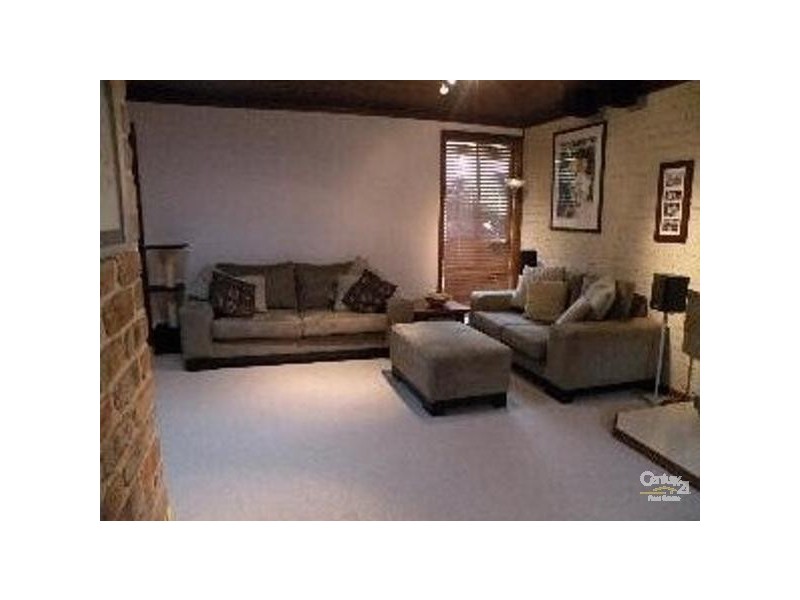 89 LEUMEAH ROAD, Woodford NSW 2778