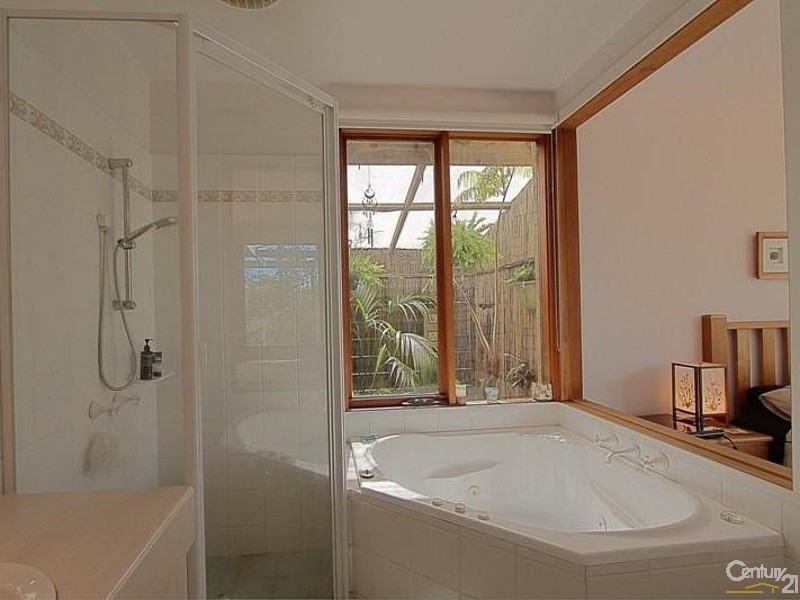 64 Coolabah Road, Valley Heights NSW 2777