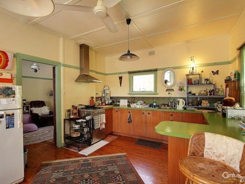 9 Burford Street, Hazelbrook NSW 2779