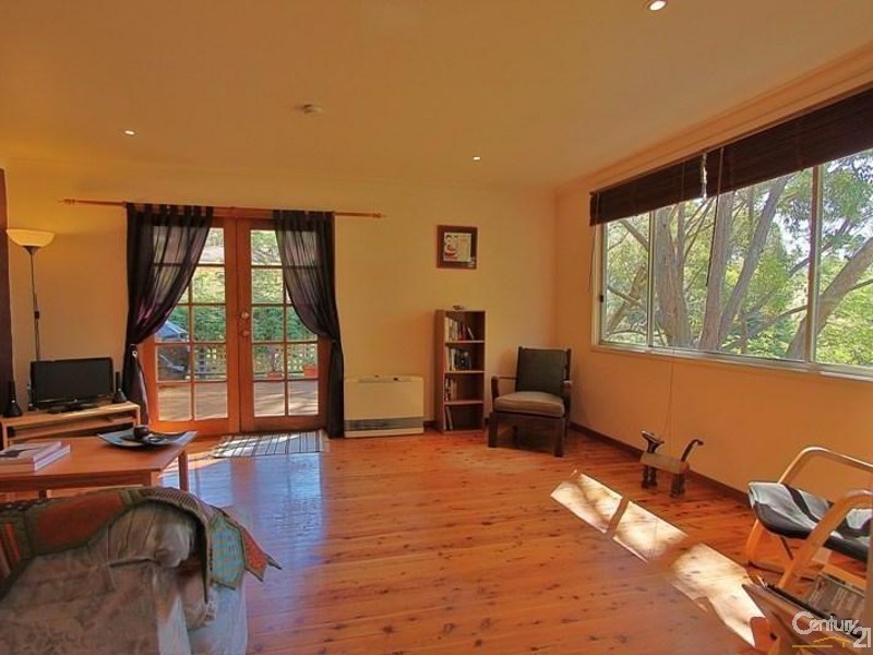 74 Hall Parade, Hazelbrook NSW 2779