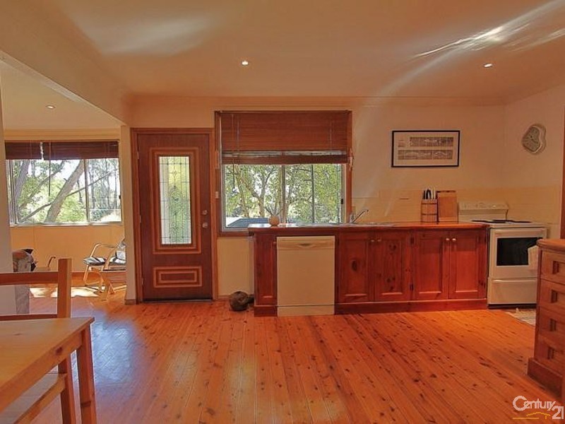 74 Hall Parade, Hazelbrook NSW 2779